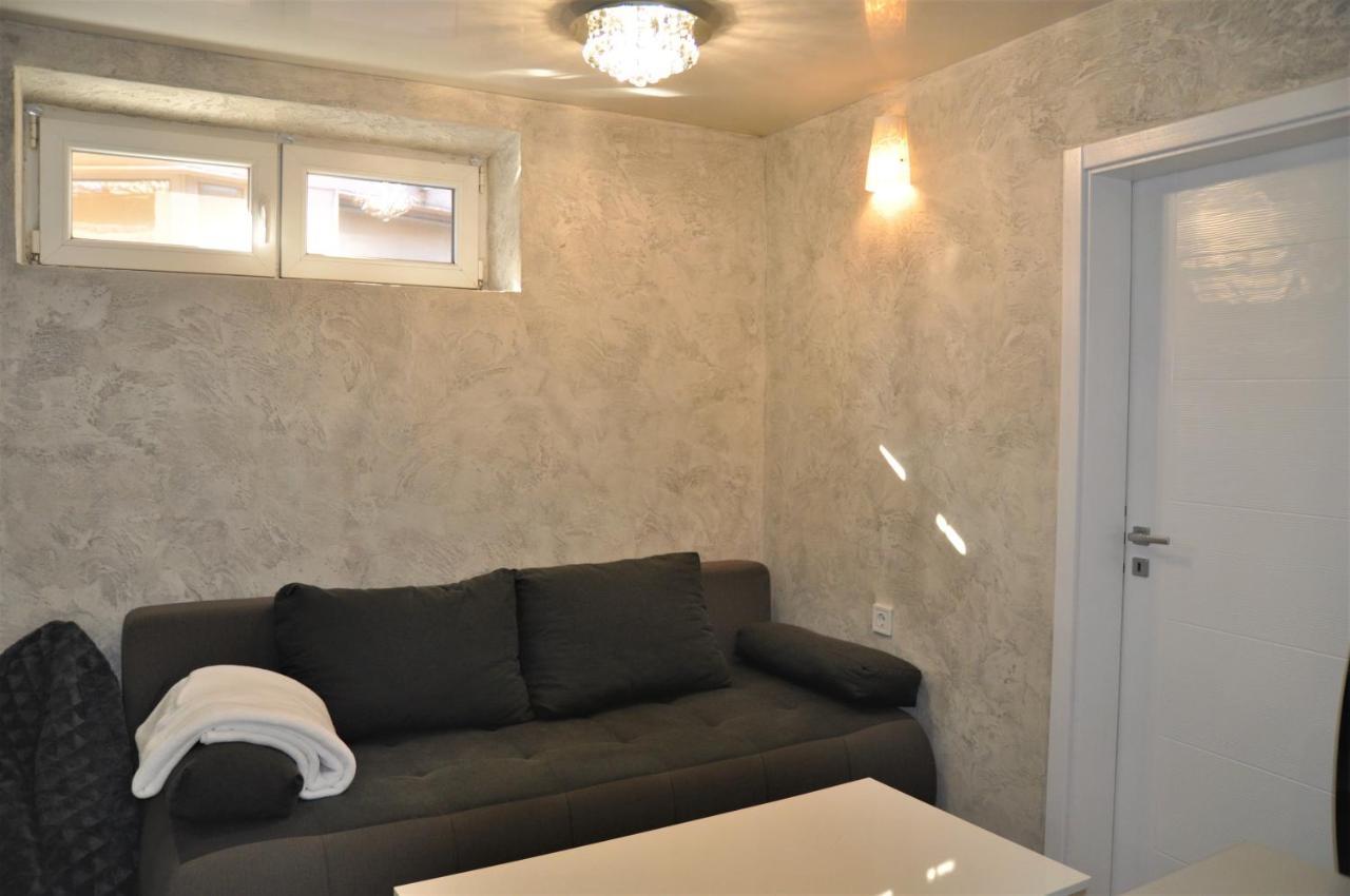 Ema Artistic House Hotel Pleven Buitenkant foto